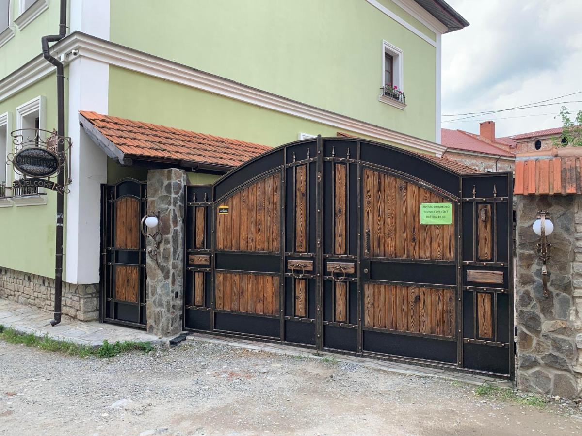 Гостерія"Old Town" Hotel Kamianets-Podilskyi Exterior photo